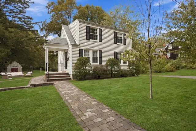 16 Clifford Ct