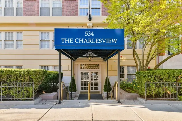 534 Beacon Street #103