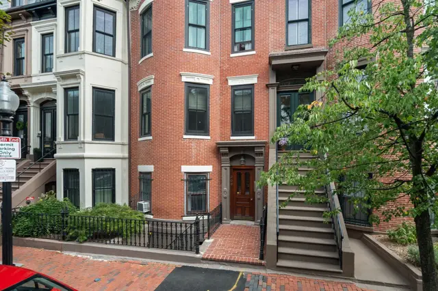 209 W Canton St #3
