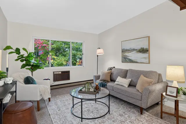 74 Beach St #5-12
