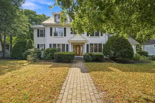 829 Chestnut