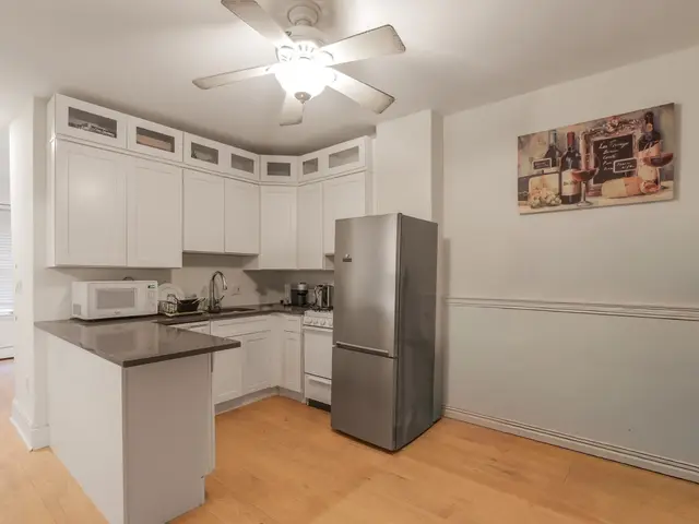 22 Irving St #2
