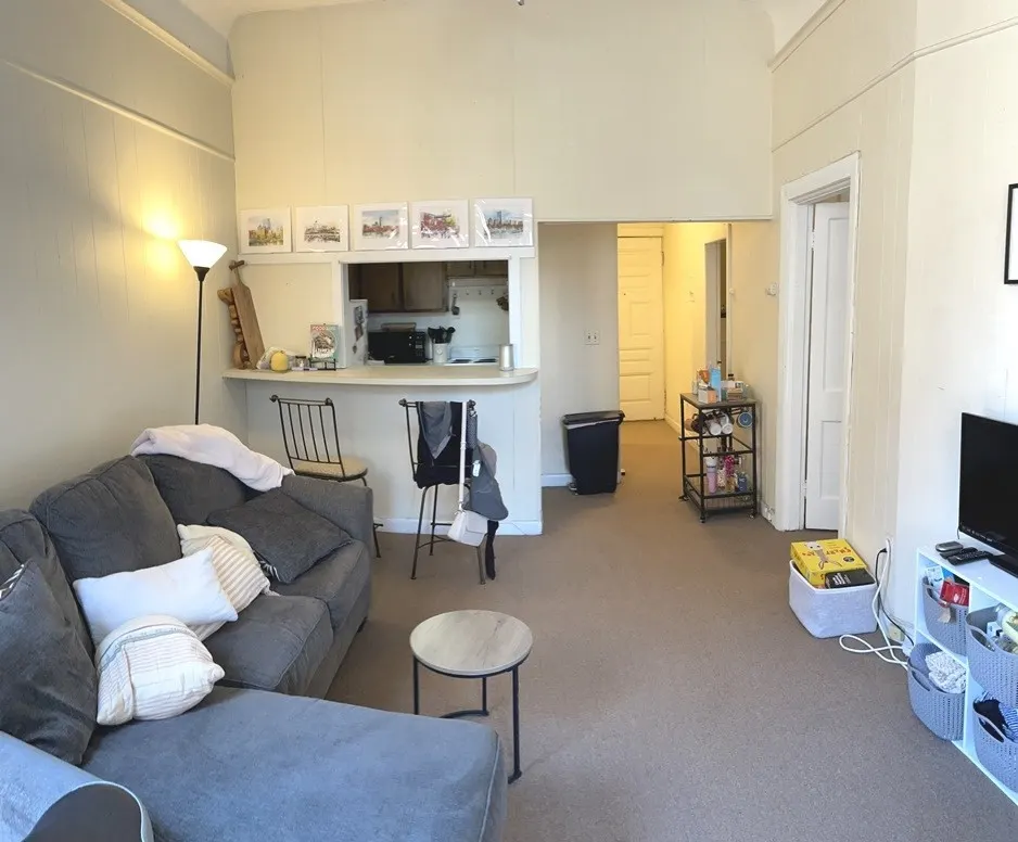 471 Commonwealth Avenue #2R, Boston