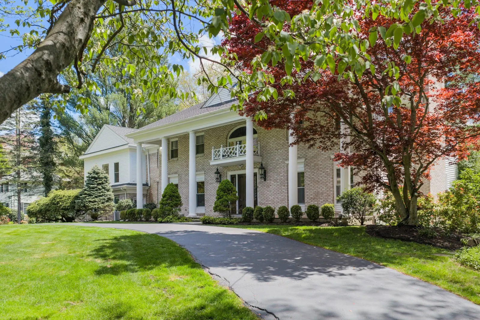 64 Country Drive, Weston