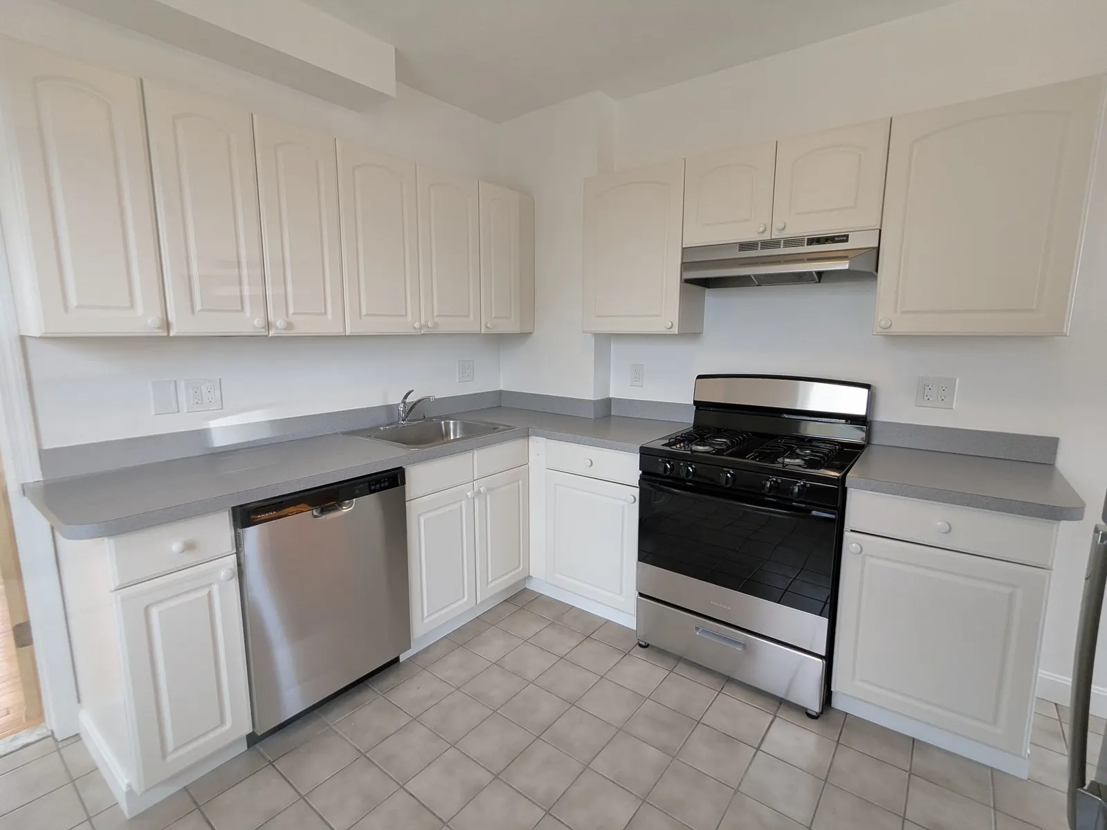 8 Pearl #2, Medford