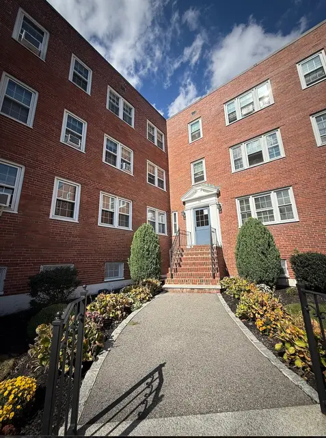 25 Lennon Court #30
