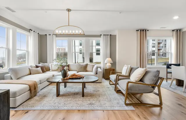320 Martins Landing #307