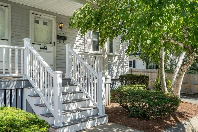 73 Dell Ave #73