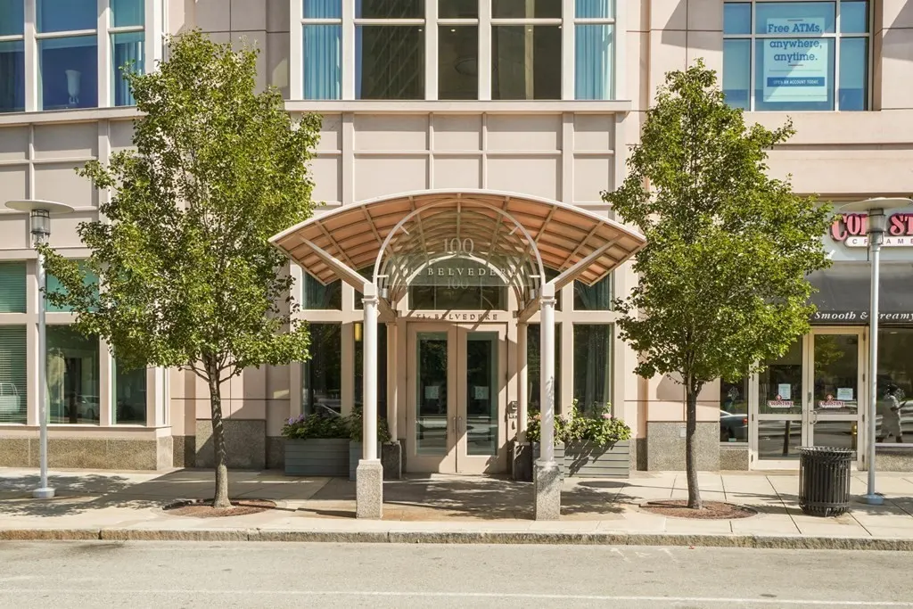 100 Belvidere St #4C, Boston
