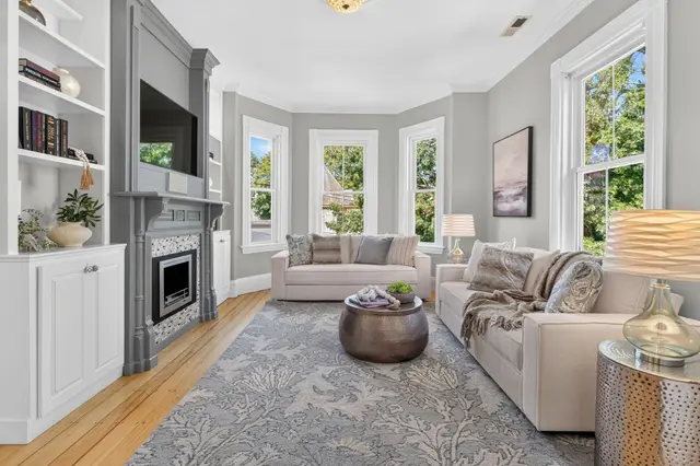77 Spring Park Ave #3