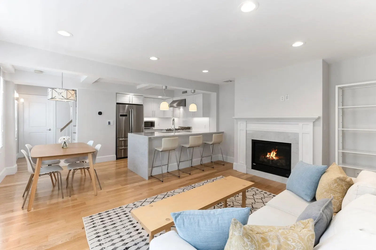 327-329 Hurley St #2, Cambridge