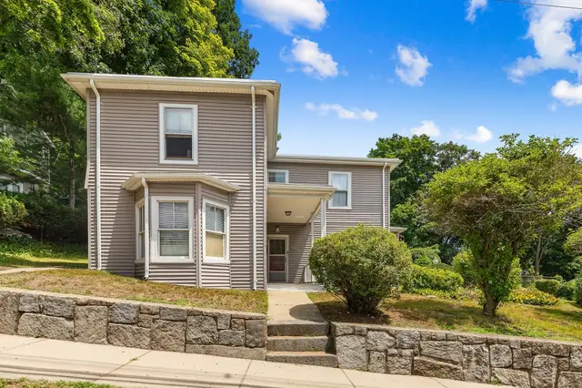 153 Palfrey St