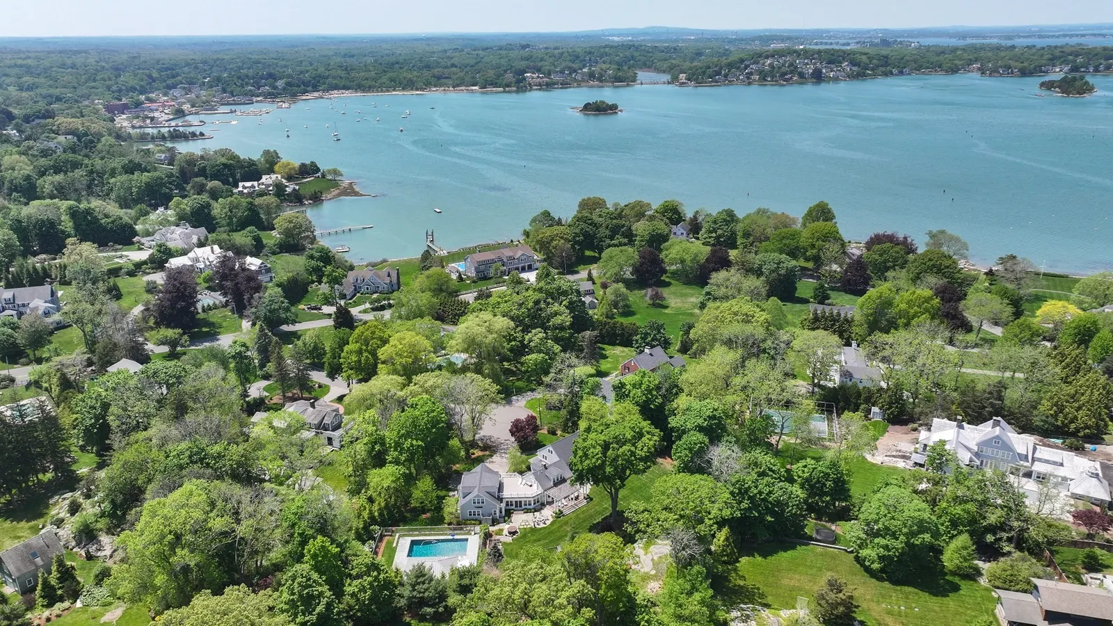 5 Seal Cove Ln, Hingham