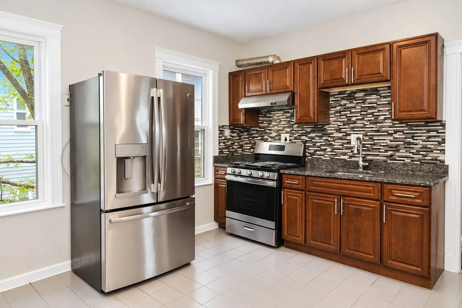421 Quincy St #2, Boston
