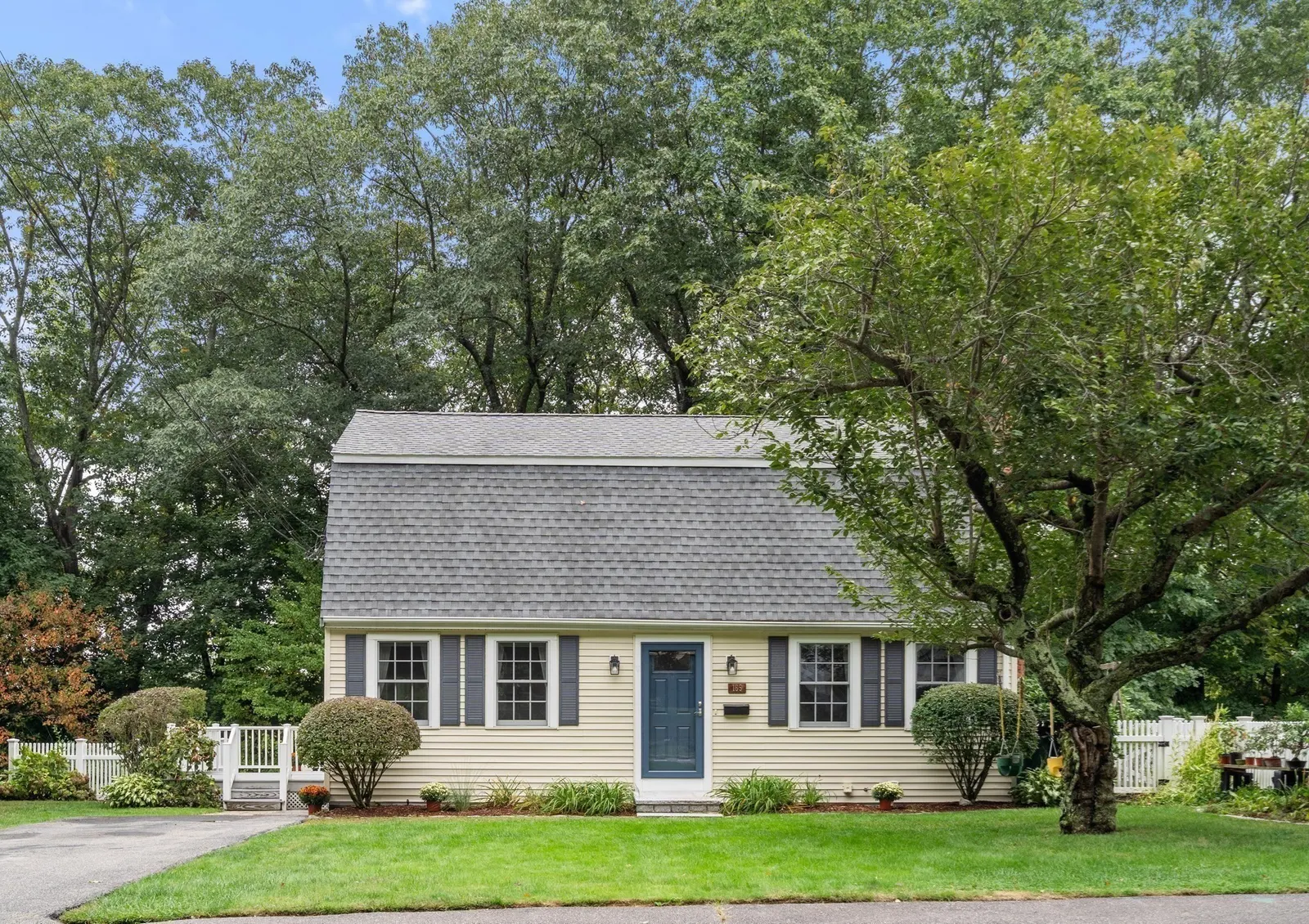 165 Lockland Ave, Framingham