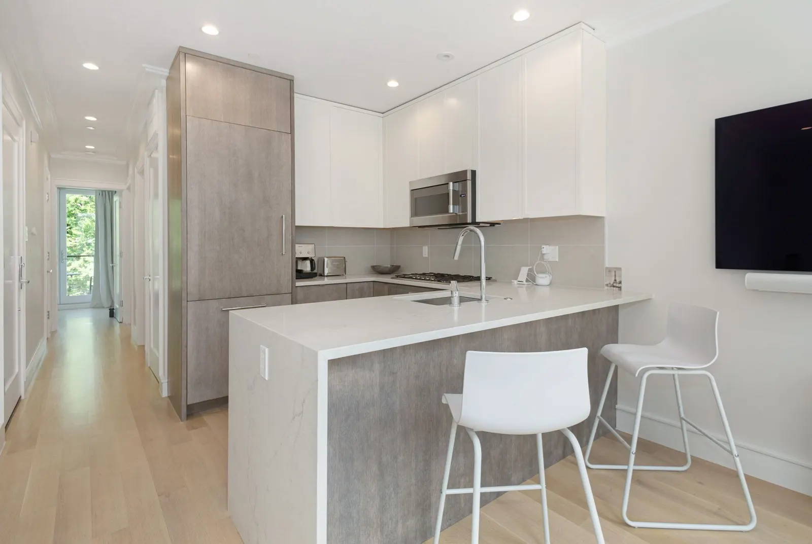 53 Rutland Sq #2, Boston