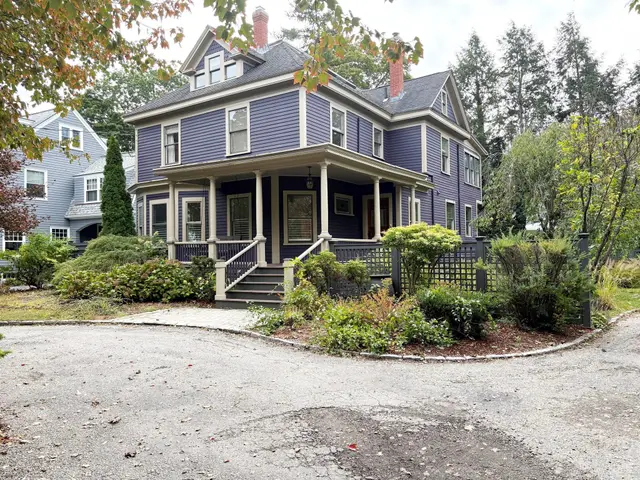 1479 Main St
