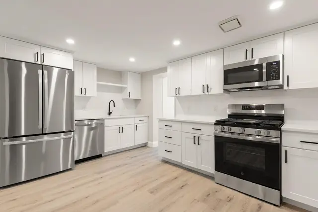 100 Place Ln #169