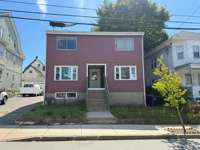 59 Swan St #2L