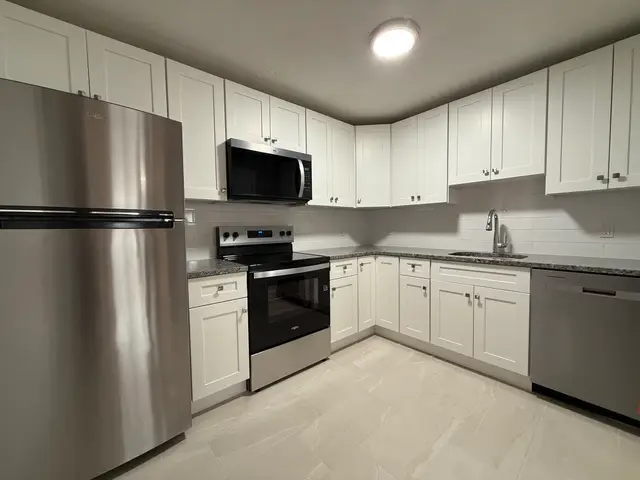 4 Oakcrest Rd. #32