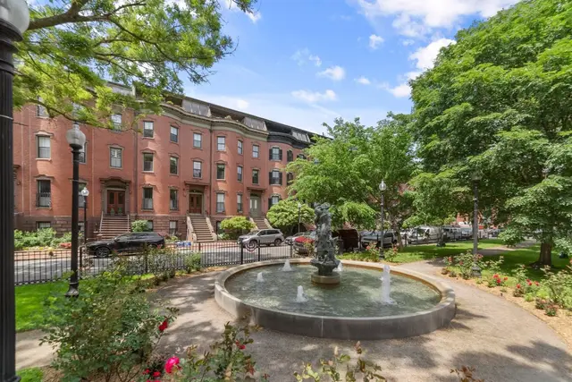 25 Worcester Square #5