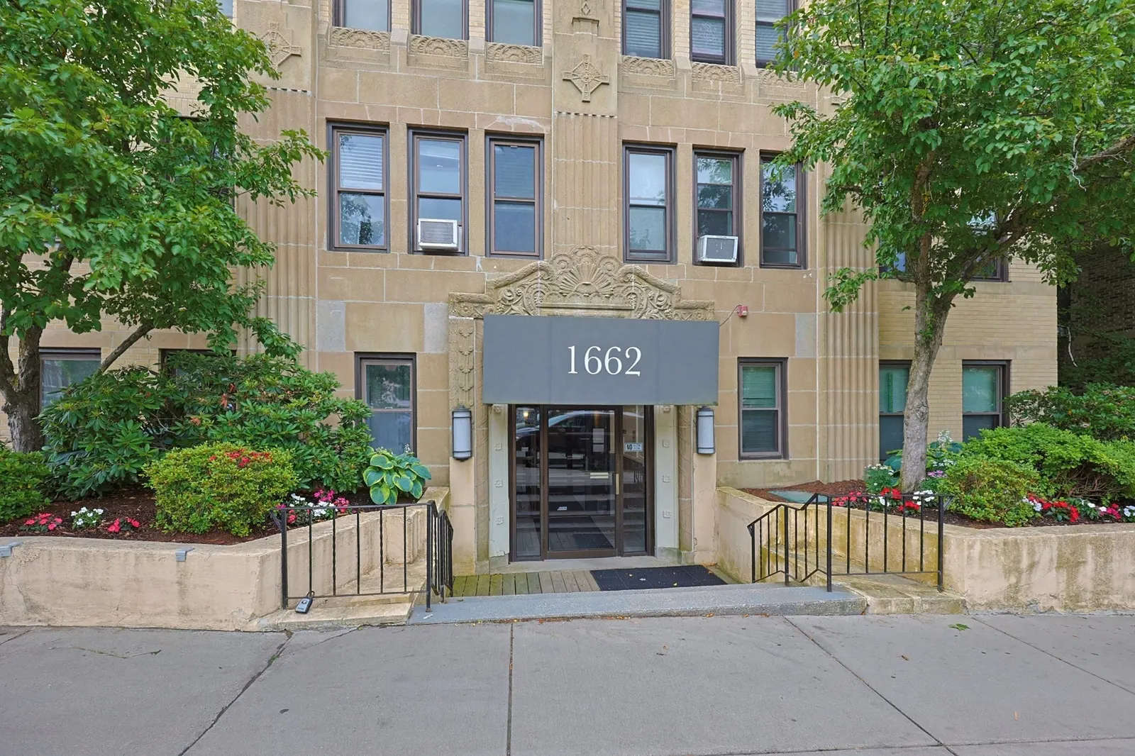 1662 Commonwealth Ave #43, Boston