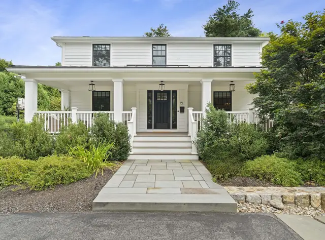 21 Elmwood Rd