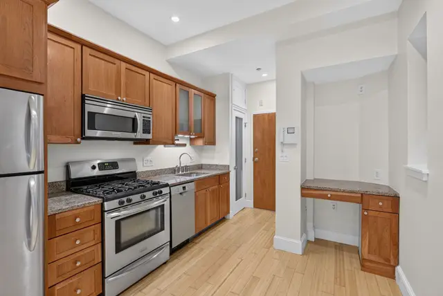 8 Garden Court #2