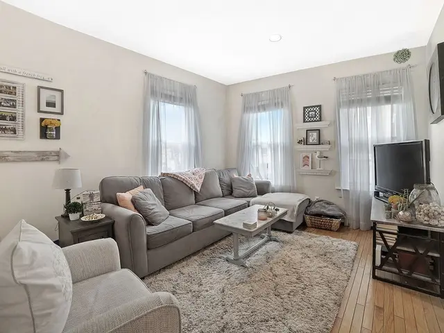 118 High Street #7