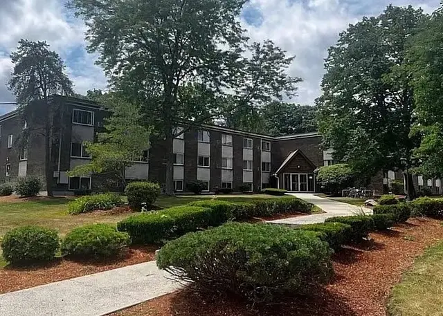 9 Weld St #11