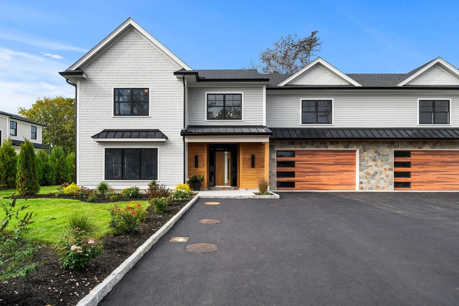 24 Grapevine #A, Gloucester