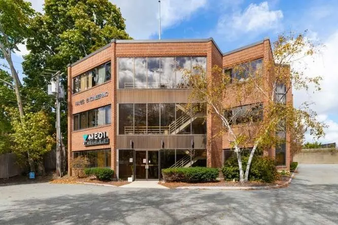 603-605 Salem Street, Wakefield
