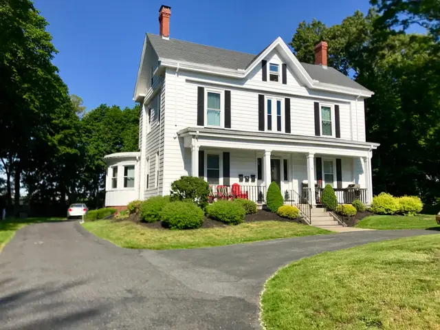 37 Mill St #1
