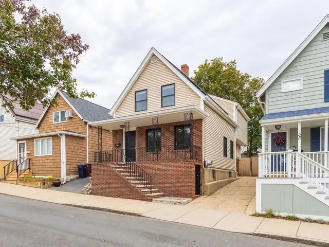 35 Villa Ave