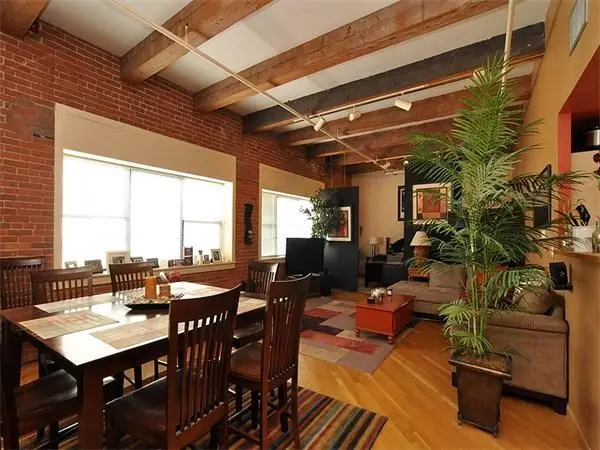 15 Sleeper Street #307