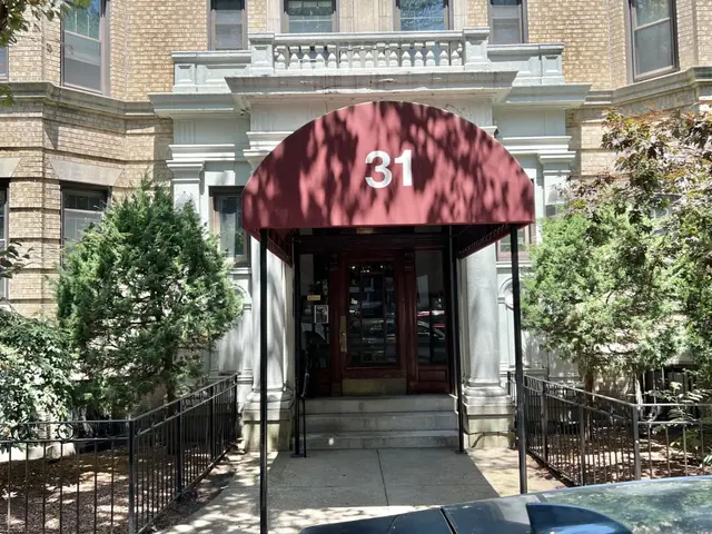 31 Queensberry #11