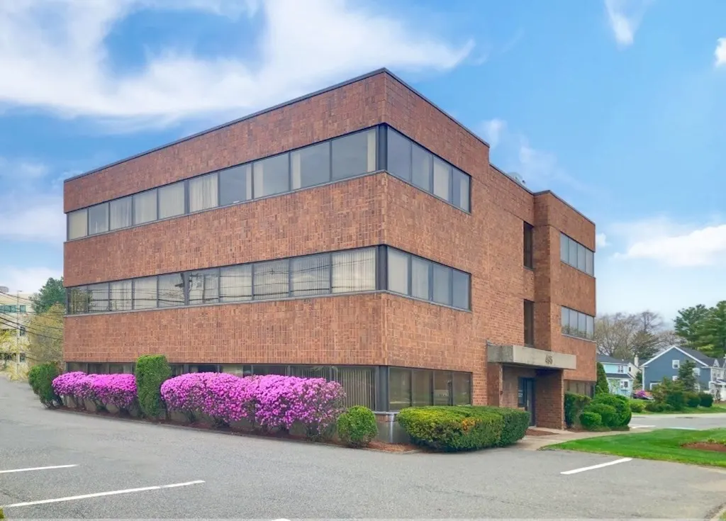 495 Old Connecticut Path, Framingham
