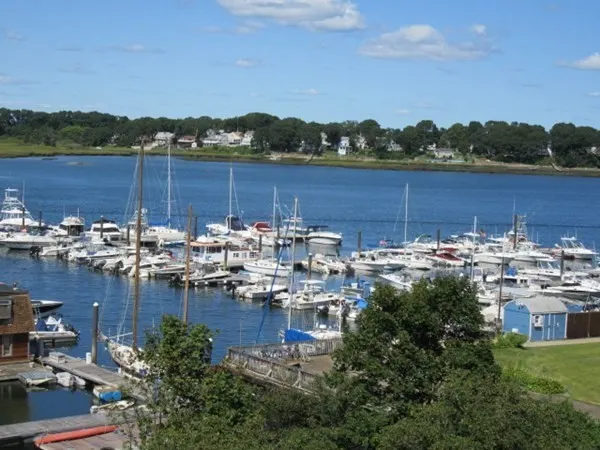 100 Cove Way #502, Quincy