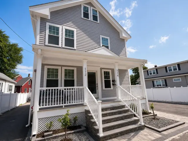 114 Curtis Avenue #2Floor