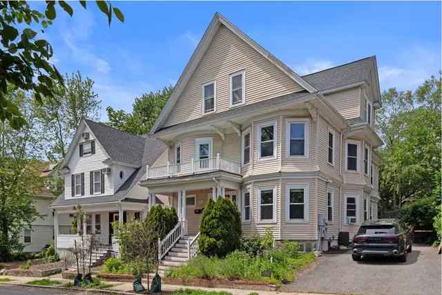 39 Mellen St #1