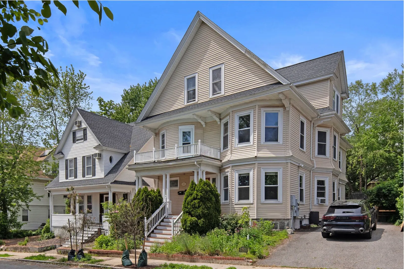 39 Mellen St #1, Boston
