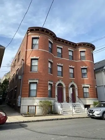 48 Endicott Street #2L