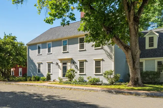 3 Seaborn Place #3