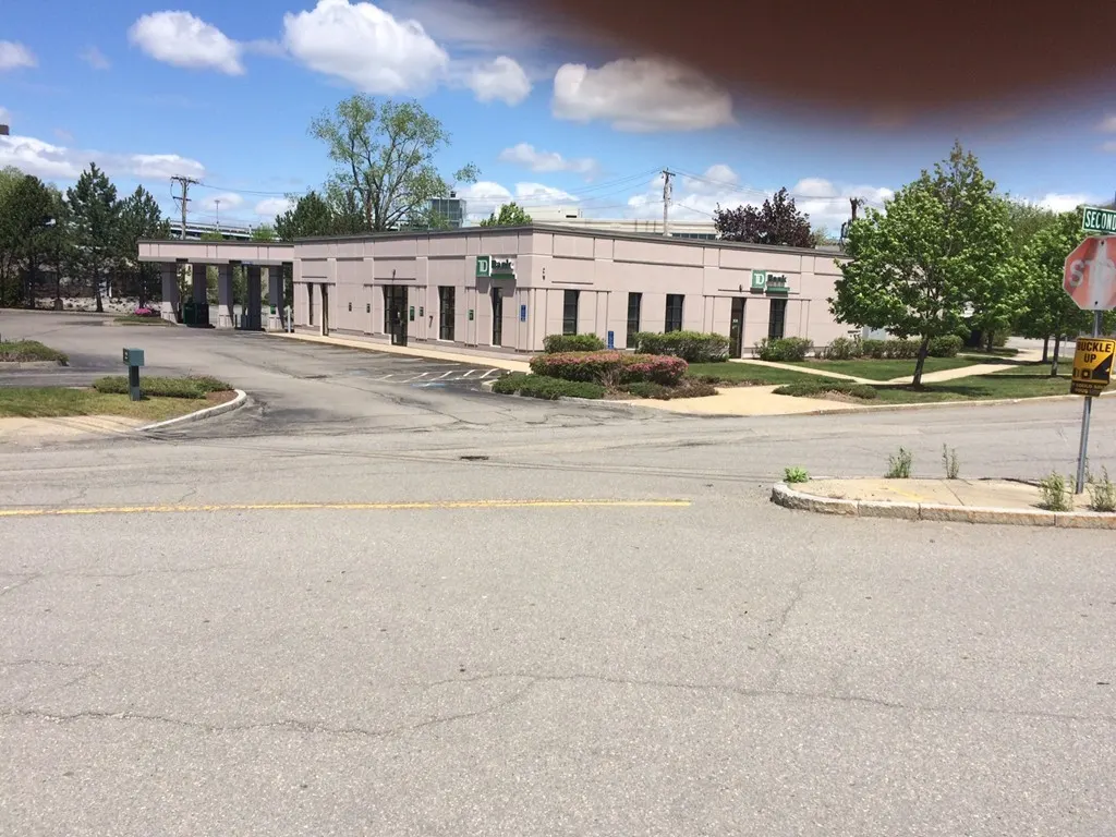 305 2nd Avenue, Waltham