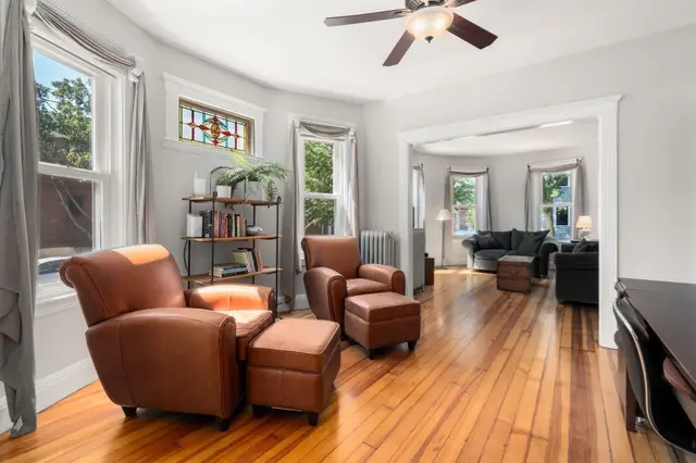 26 Hinckley St #1