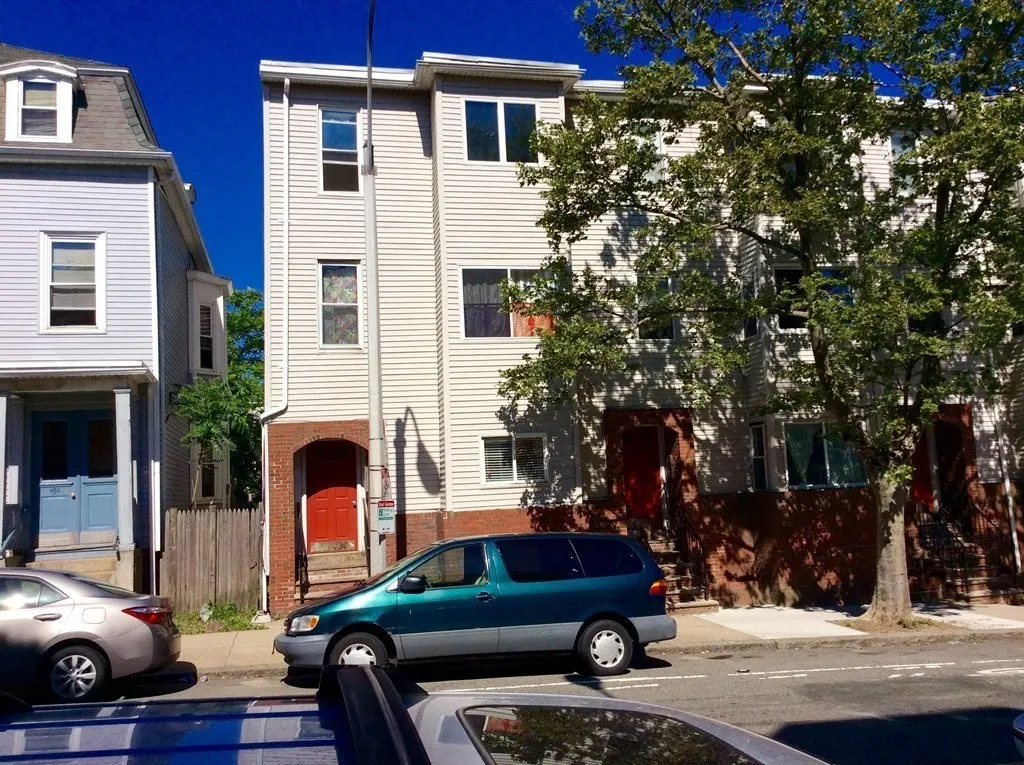460 Meridian St #C, Boston