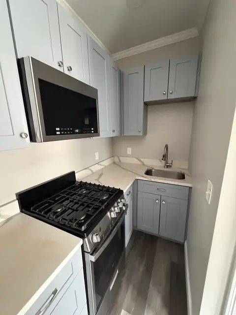 16 Magnolia Ave #12