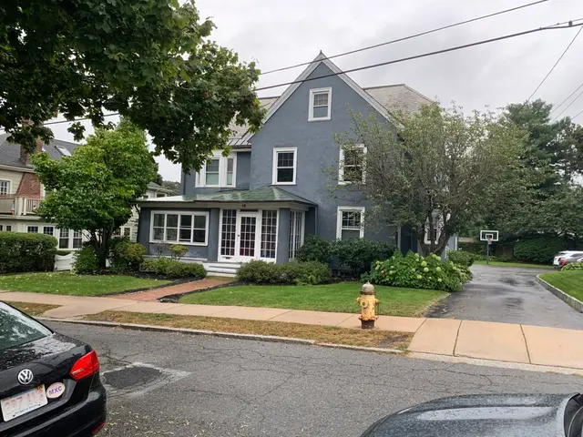 16 Lafayette Place #2