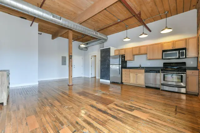 244 Brighton Ave #406