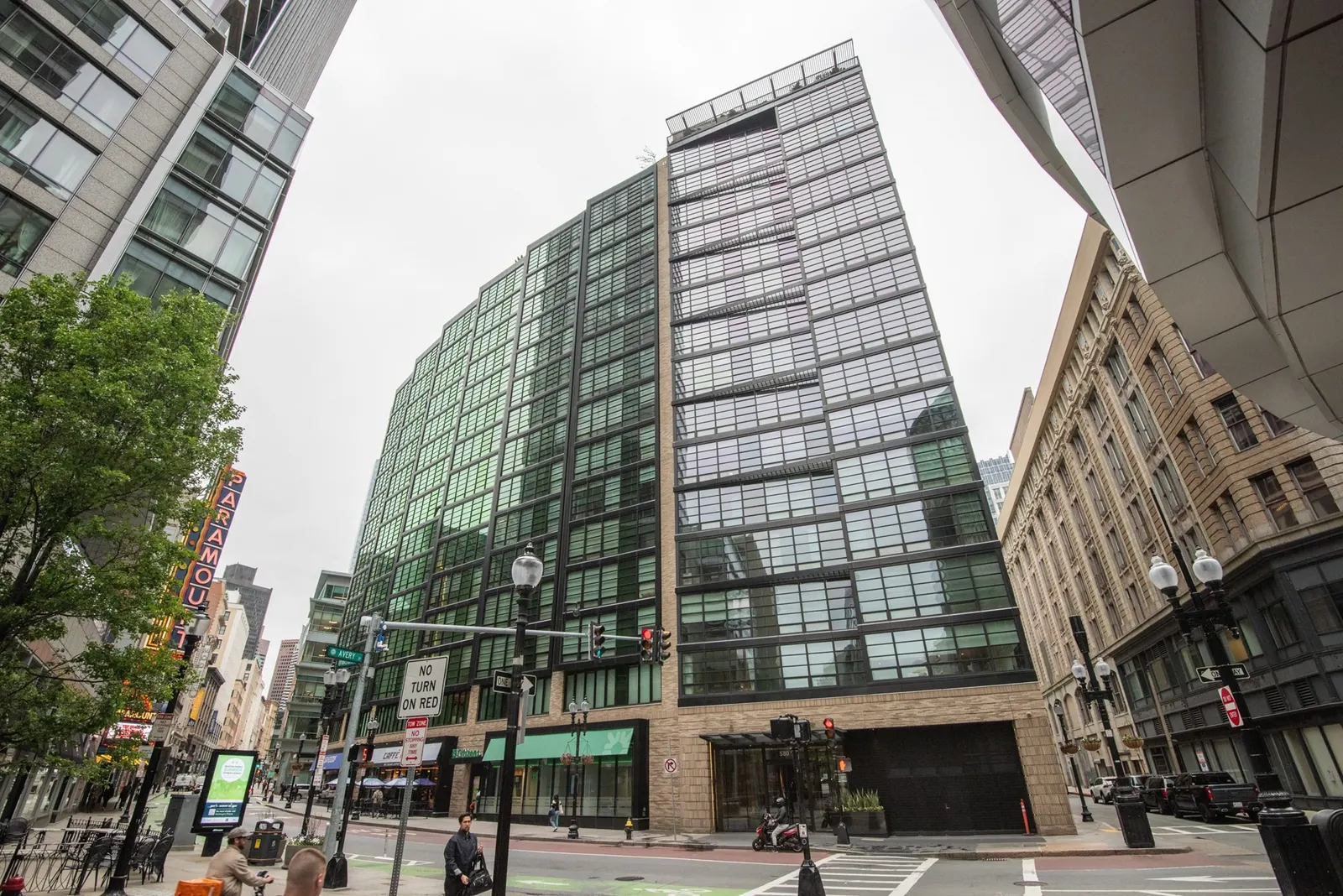 580 Washington St #6F, Boston